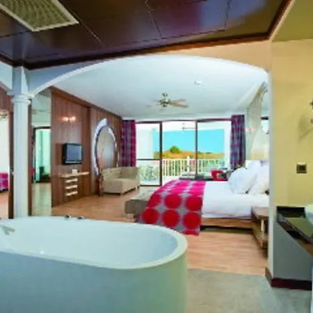Defne Kumul Hotel