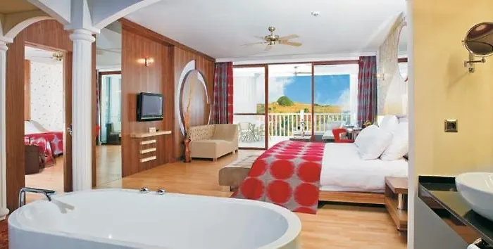 Defne Kumul Ξενοδοχείο 4*